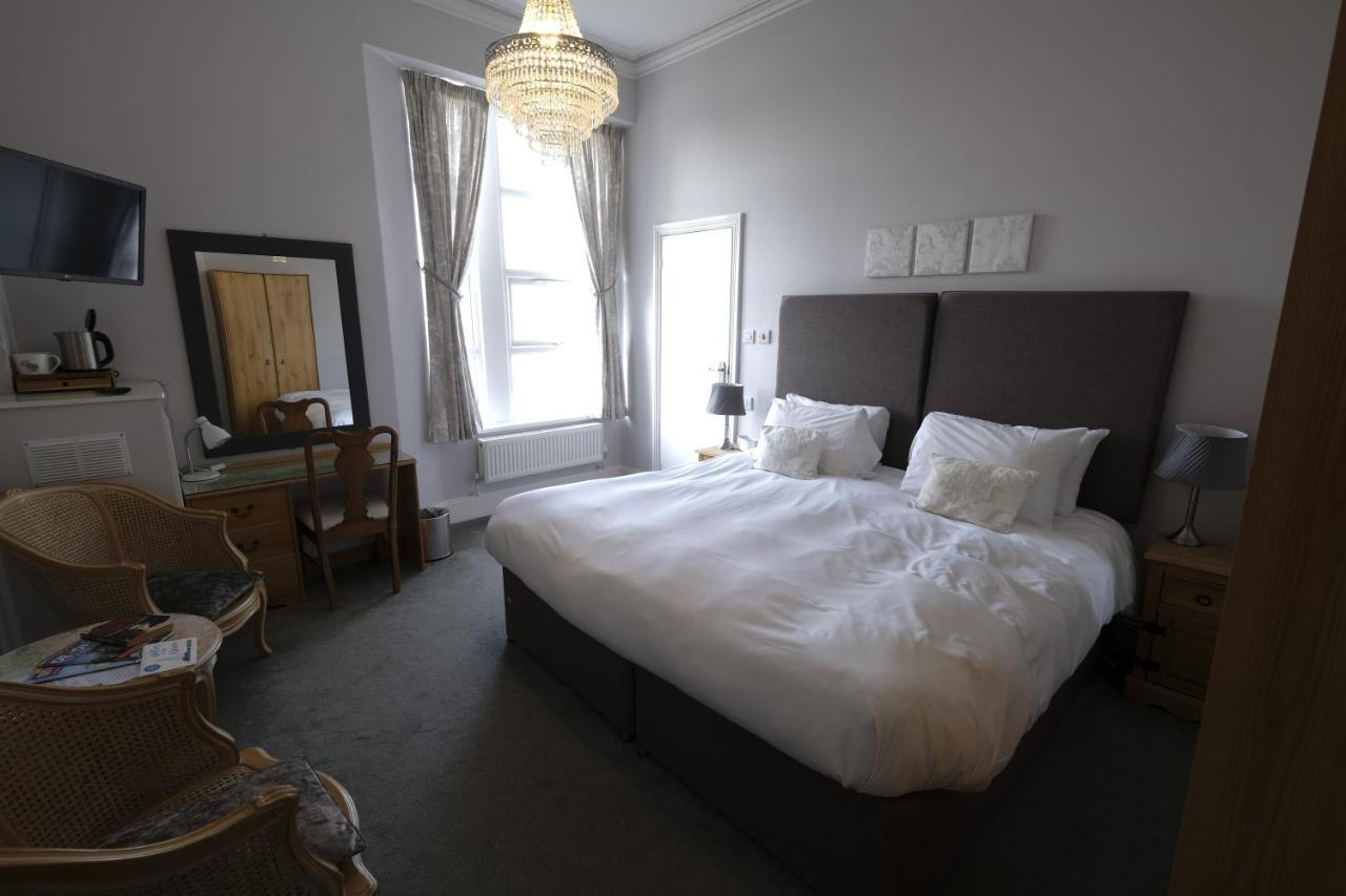 Heathcliff House B&B Exclusively For Adults Free Large Carpark 托基 外观 照片