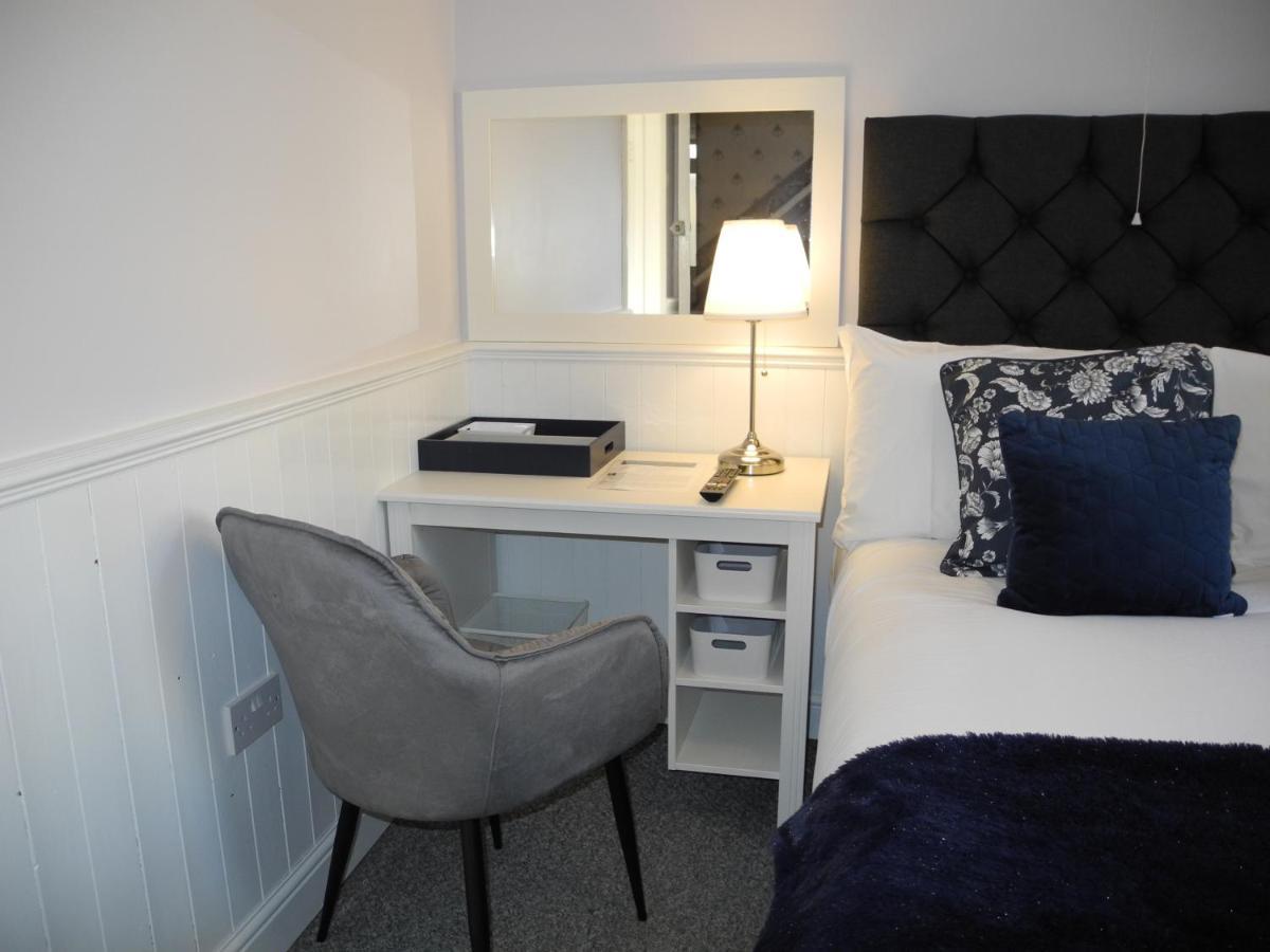 Heathcliff House B&B Exclusively For Adults Free Large Carpark 托基 外观 照片