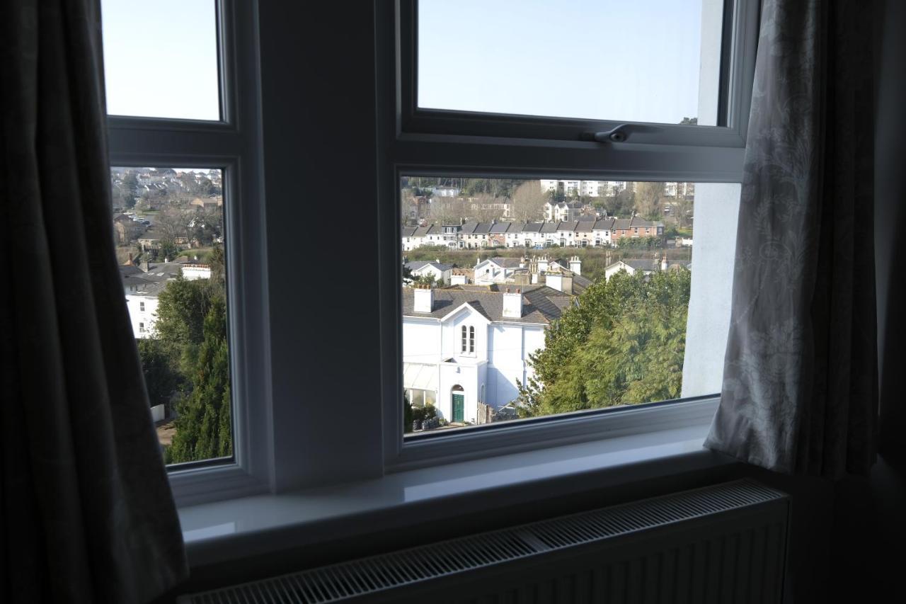 Heathcliff House B&B Exclusively For Adults Free Large Carpark 托基 外观 照片