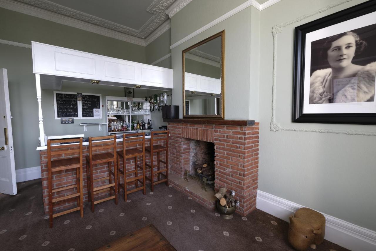 Heathcliff House B&B Exclusively For Adults Free Large Carpark 托基 外观 照片