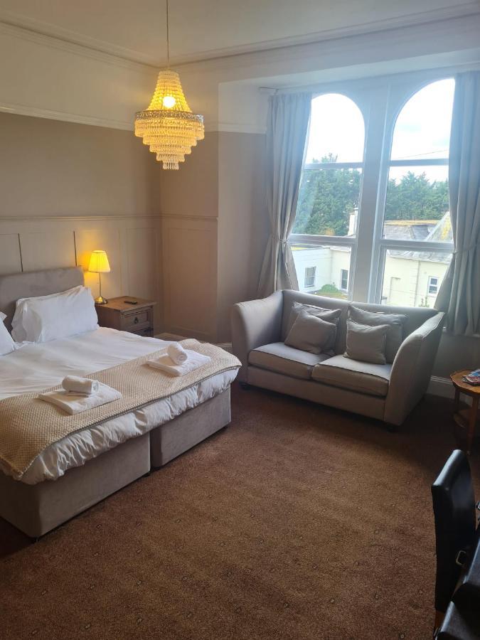 Heathcliff House B&B Exclusively For Adults Free Large Carpark 托基 外观 照片