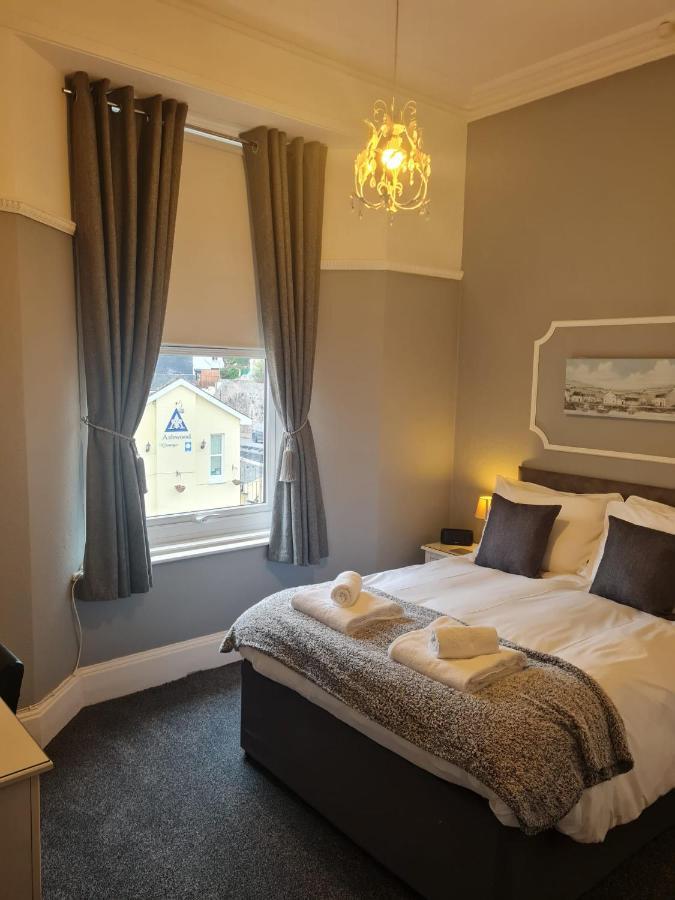 Heathcliff House B&B Exclusively For Adults Free Large Carpark 托基 外观 照片