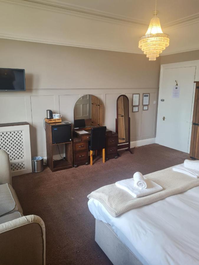 Heathcliff House B&B Exclusively For Adults Free Large Carpark 托基 外观 照片