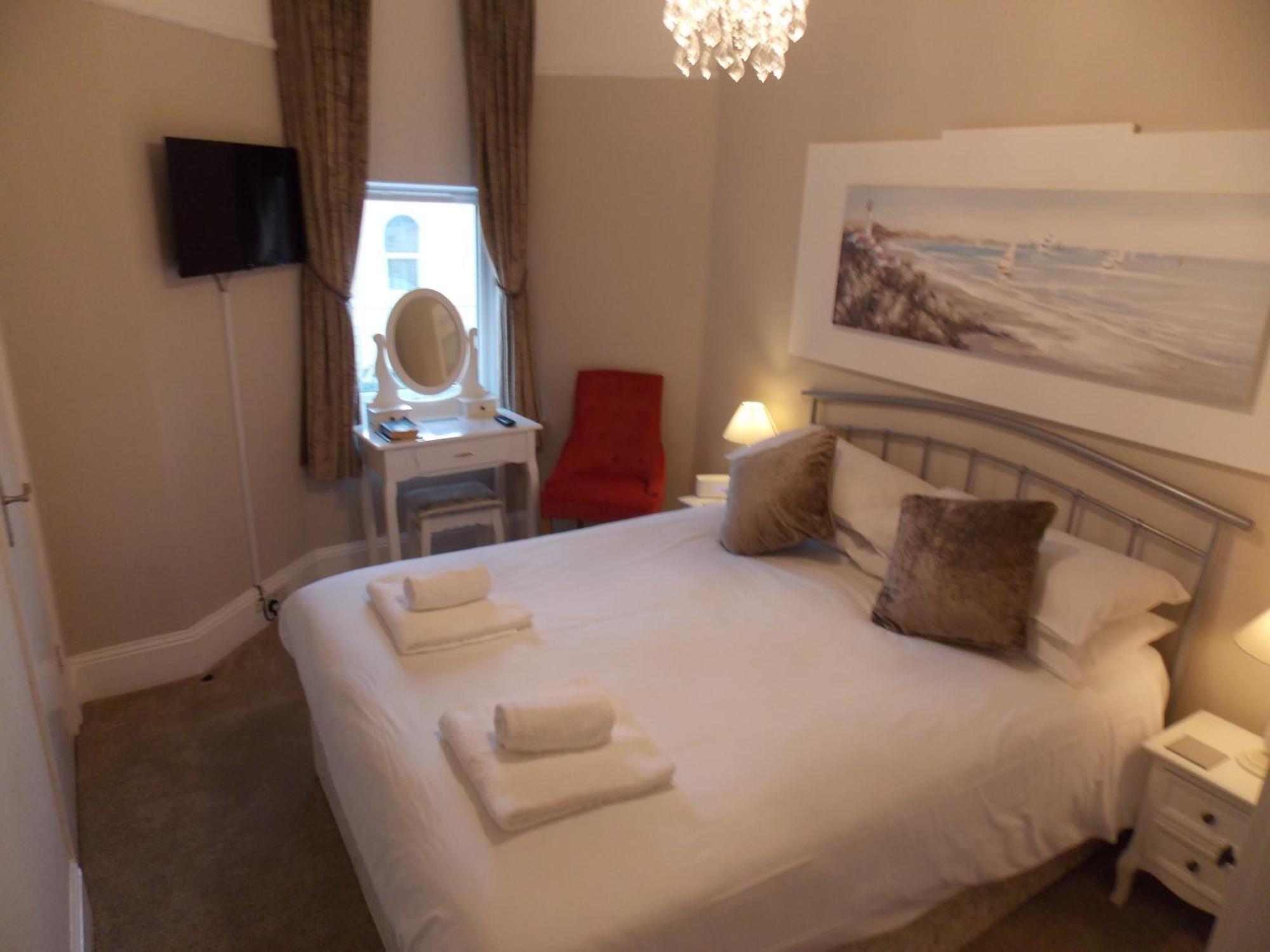 Heathcliff House B&B Exclusively For Adults Free Large Carpark 托基 外观 照片