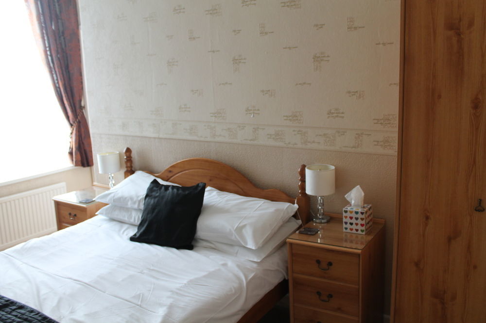 Heathcliff House B&B Exclusively For Adults Free Large Carpark 托基 外观 照片